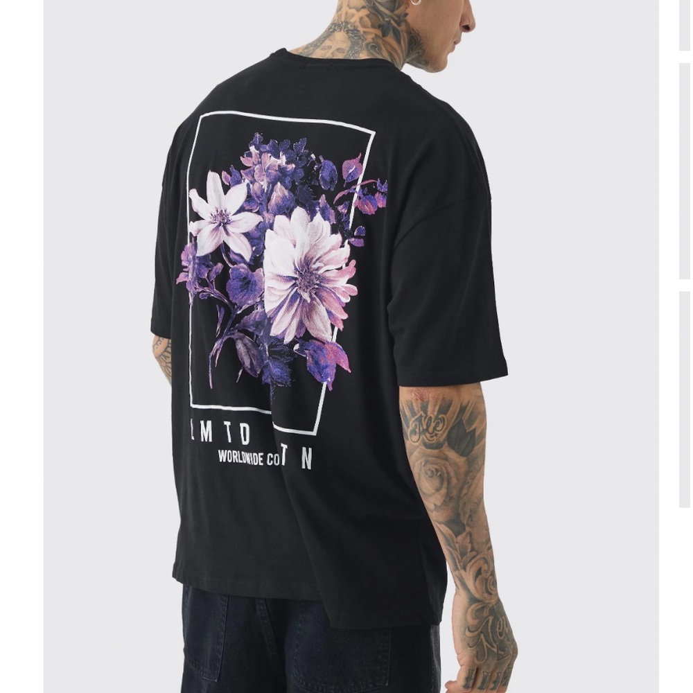 NEW BOOHOOMAN OVERSIZED FLORAL BACK GRAPHIC T-SHIRT Size: XXXL